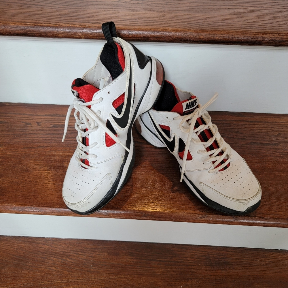 Nike Men's Sneaker